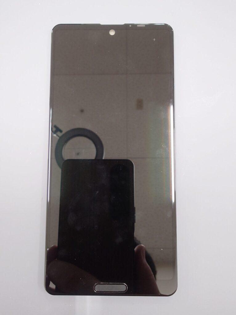 現在の画像に代替テキストがありません。ファイル名: AQUOS-sense7.jpg