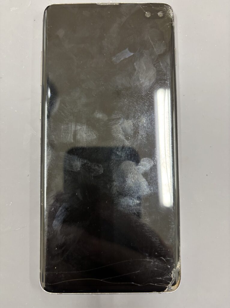 現在の画像に代替テキストがありません。ファイル名: Galaxy-S10.jpeg