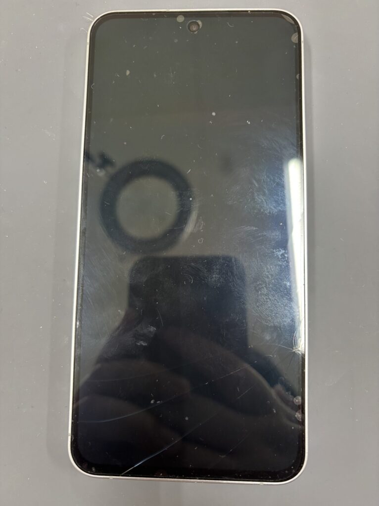 現在の画像に代替テキストがありません。ファイル名: Galaxy-S24FE-画面修理.jpeg