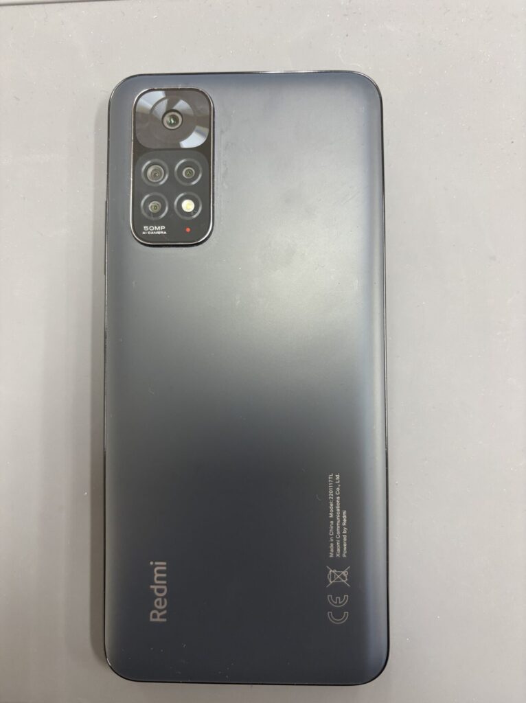 現在の画像に代替テキストがありません。ファイル名: Redmi背面.jpeg