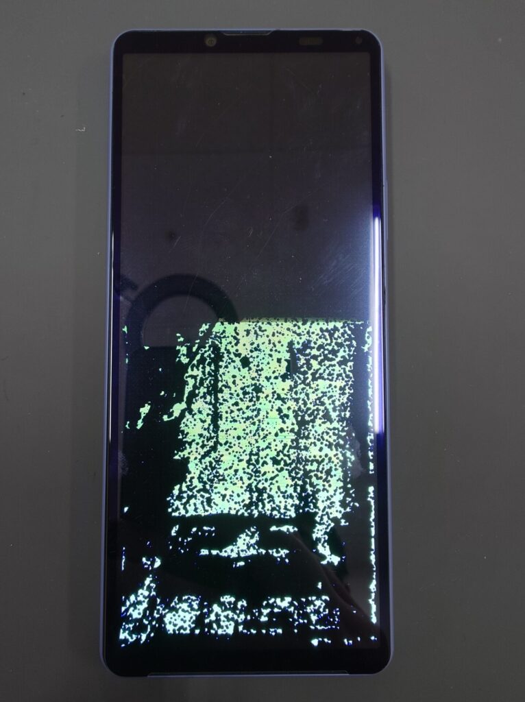 現在の画像に代替テキストがありません。ファイル名: Xperia-画面修理-2.jpg