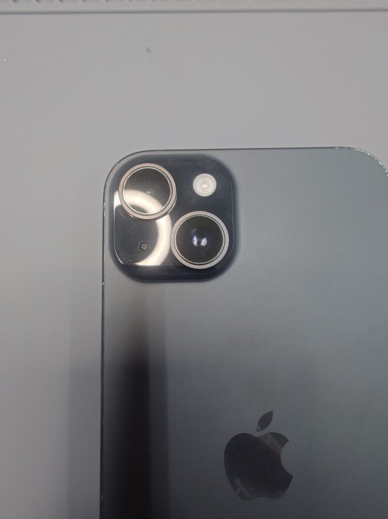 現在の画像に代替テキストがありません。ファイル名: iPhone-カメラ修理.jpg