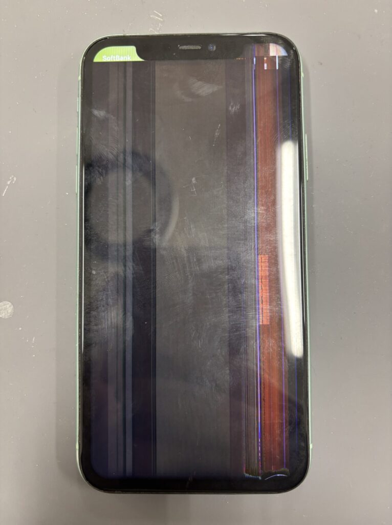 現在の画像に代替テキストがありません。ファイル名: iPhone11-即日修理-2.jpeg