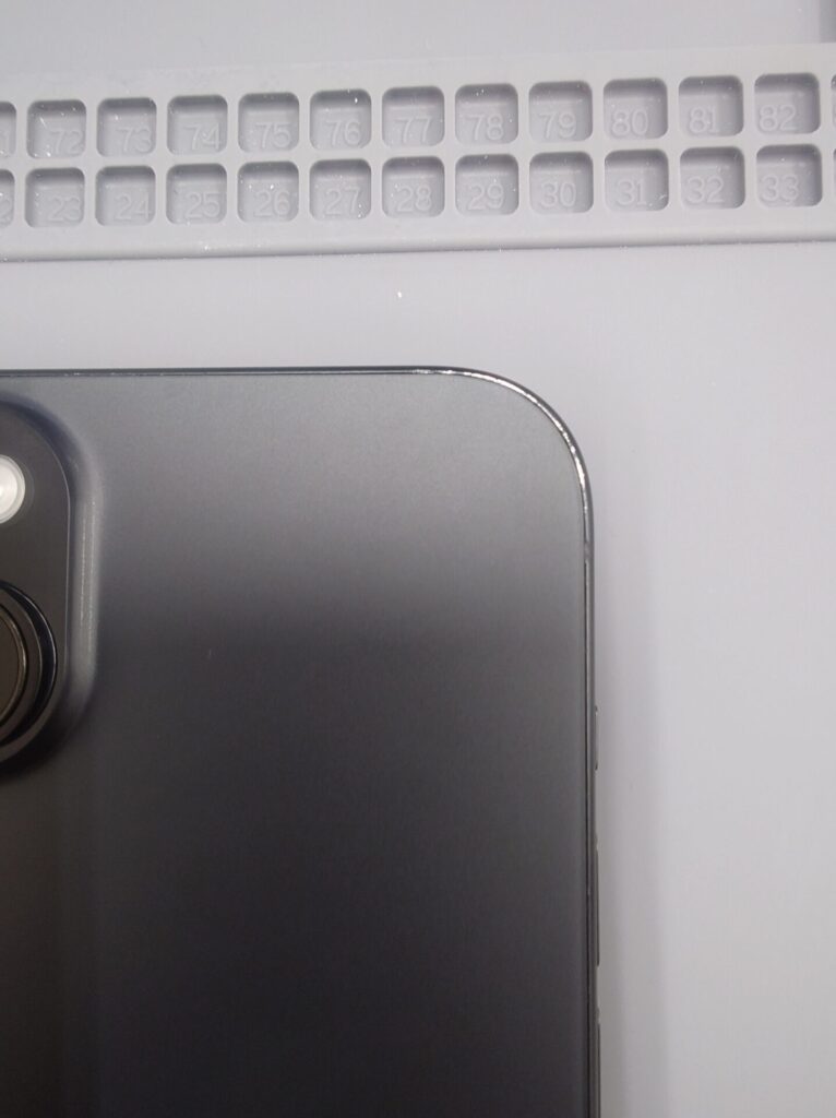 現在の画像に代替テキストがありません。ファイル名: iPhone15.jpg