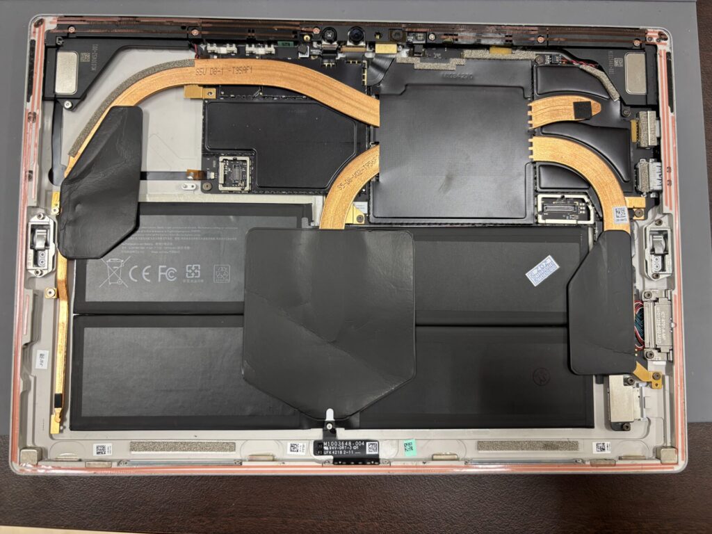 現在の画像に代替テキストがありません。ファイル名: surface-修理.jpeg