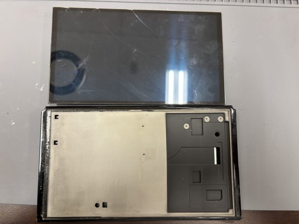 現在の画像に代替テキストがありません。ファイル名: switch-有機EL-液晶画面交換-いなほ.jpeg